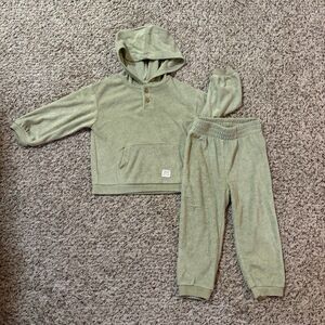 Grayson collective Hoodie and Pants Set Toddler 2T